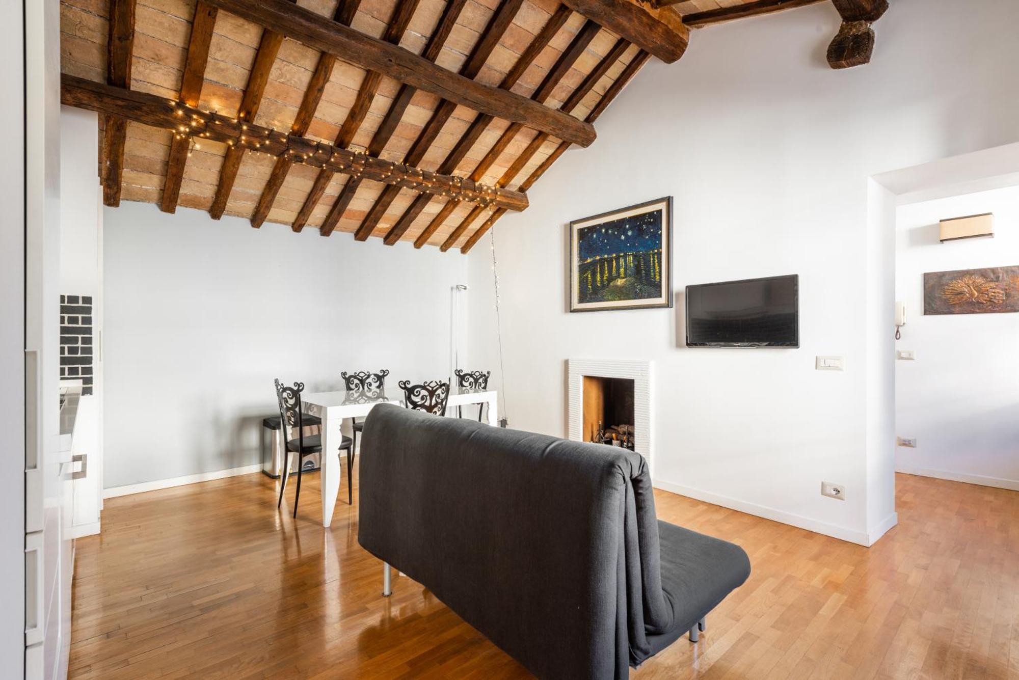 Pavone Centre Romantic Apartment Bagian luar foto